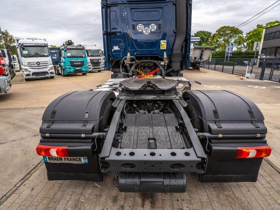 Mercedes-Benz ACTROS 1846 LS Photo 17