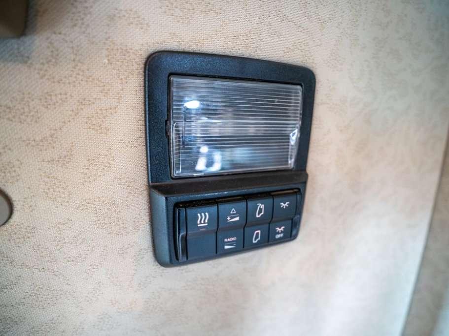 Mercedes-Benz ACTROS 1846 LS Photo 18