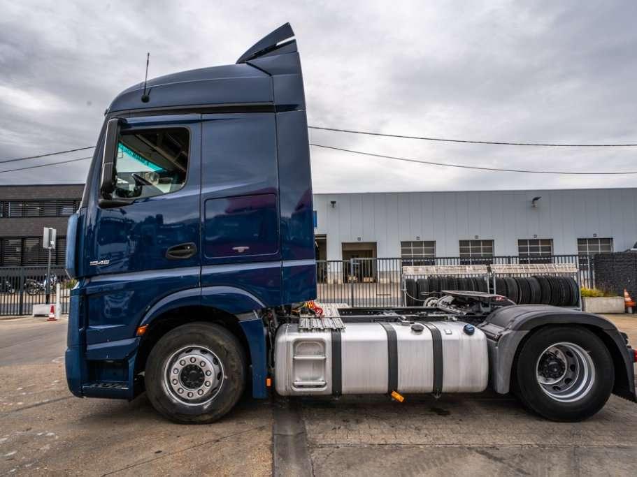 Mercedes-Benz ACTROS 1846 LS Photo 6