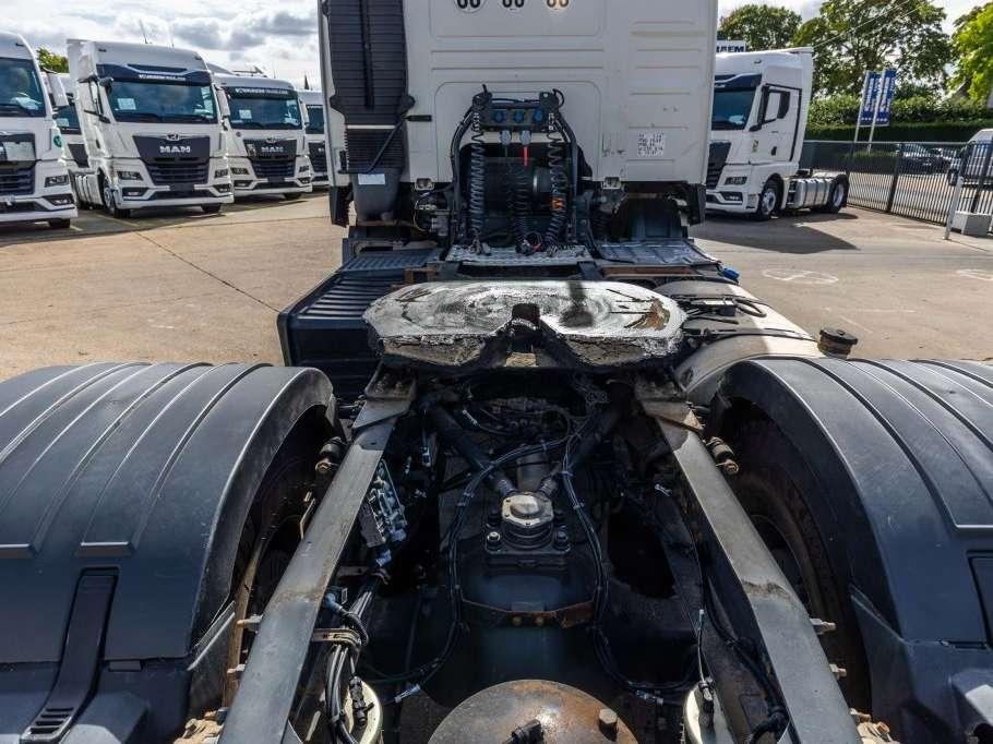 Volvo FMX 450+HYDR Photo 10