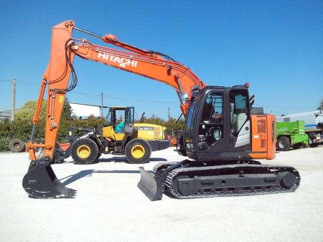 Hitachi ZX135US-6 Photo 11