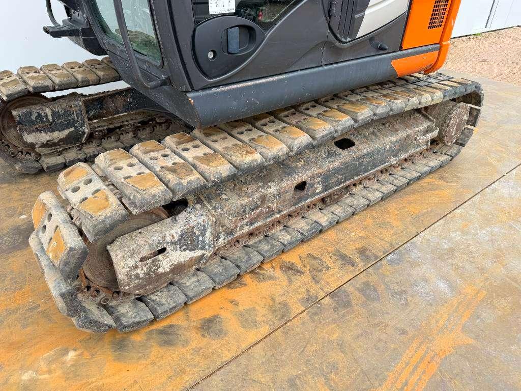 Hitachi ZX135US-6 - Hammer Lines / Automatic Greasing Photo 24