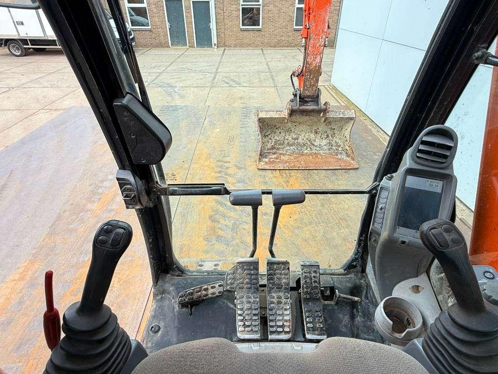 Hitachi ZX135US-6 - Hammer Lines / Automatic Greasing Photo 9