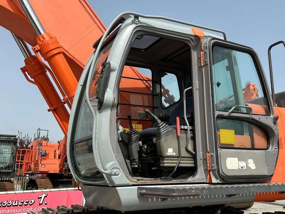 Hitachi ZX500LCH Photo 10