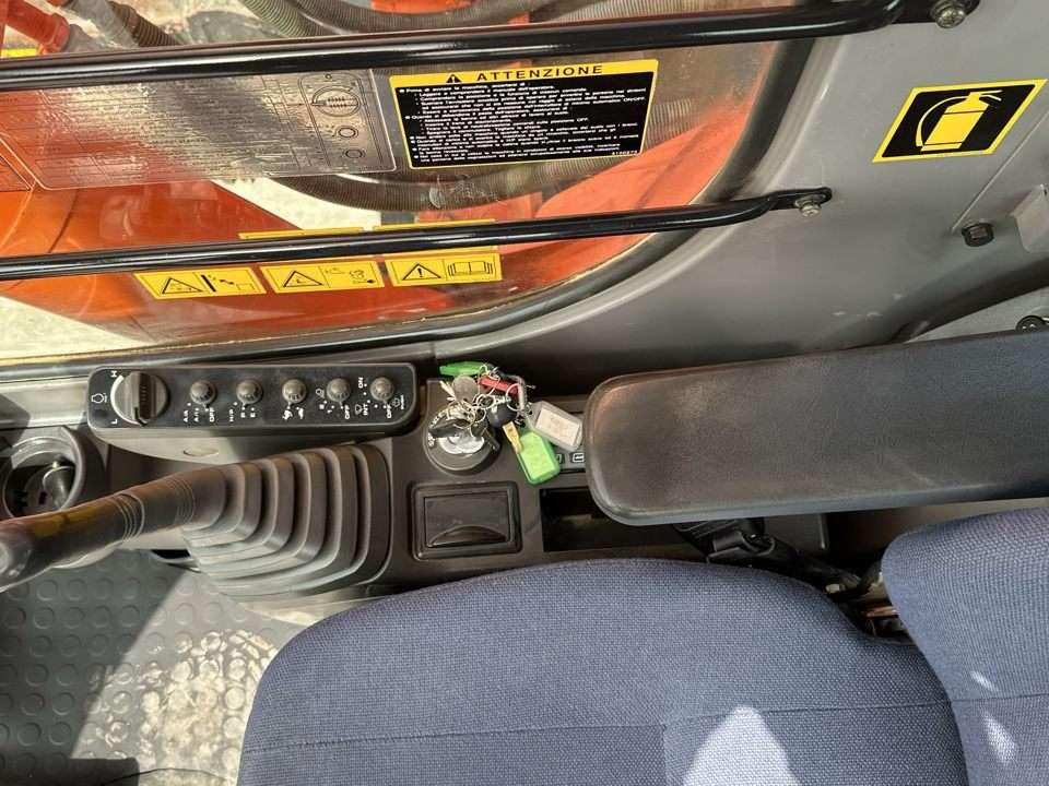Hitachi ZX500LCH Photo 12