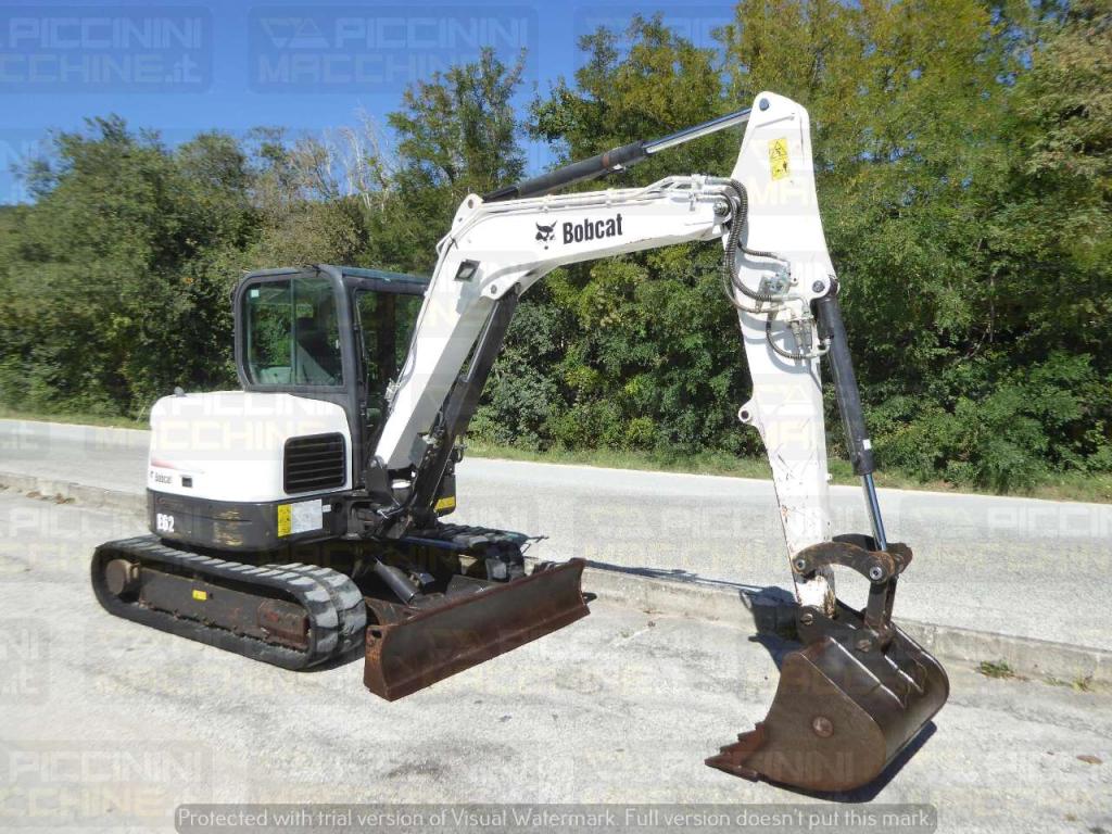 Bobcat E62 Photo 7