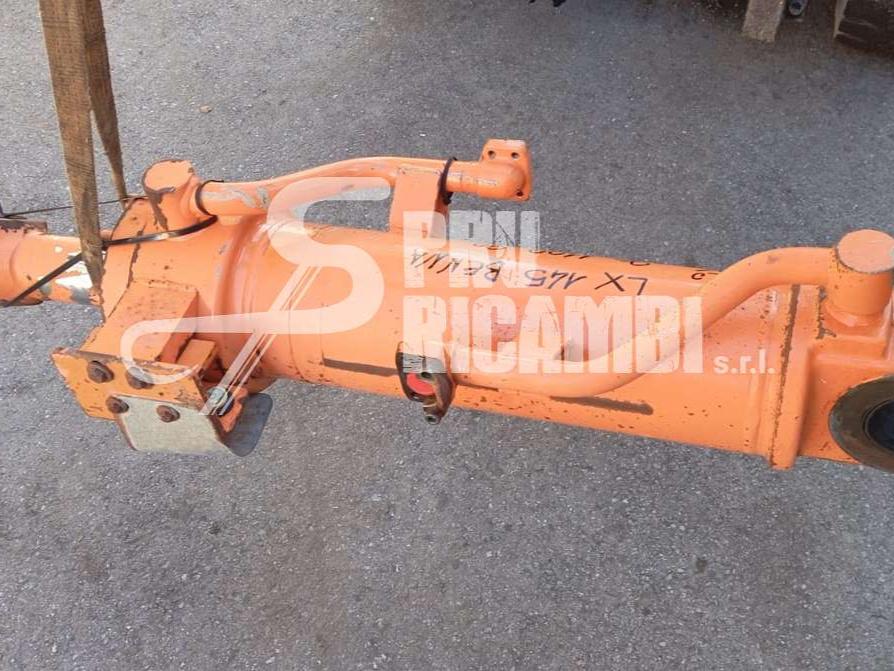 Bucket rotation piston for Hitachi LX 145 Photo 2