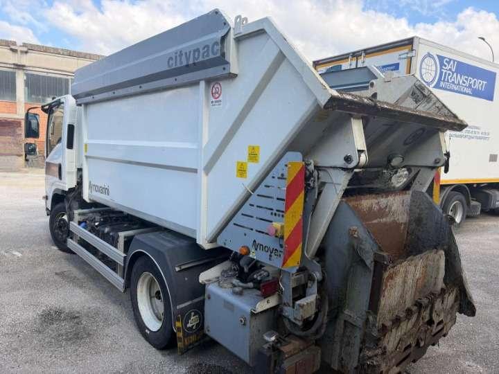 Isuzu P75 Photo 3