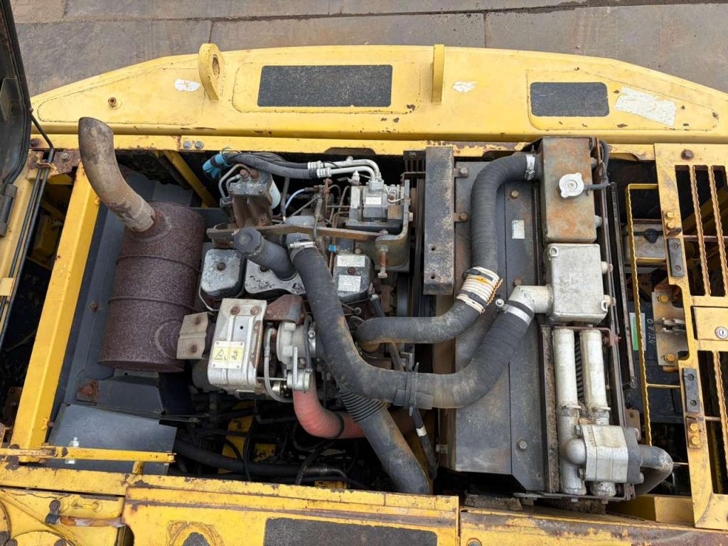 Komatsu PC180LC-7K Photo 20