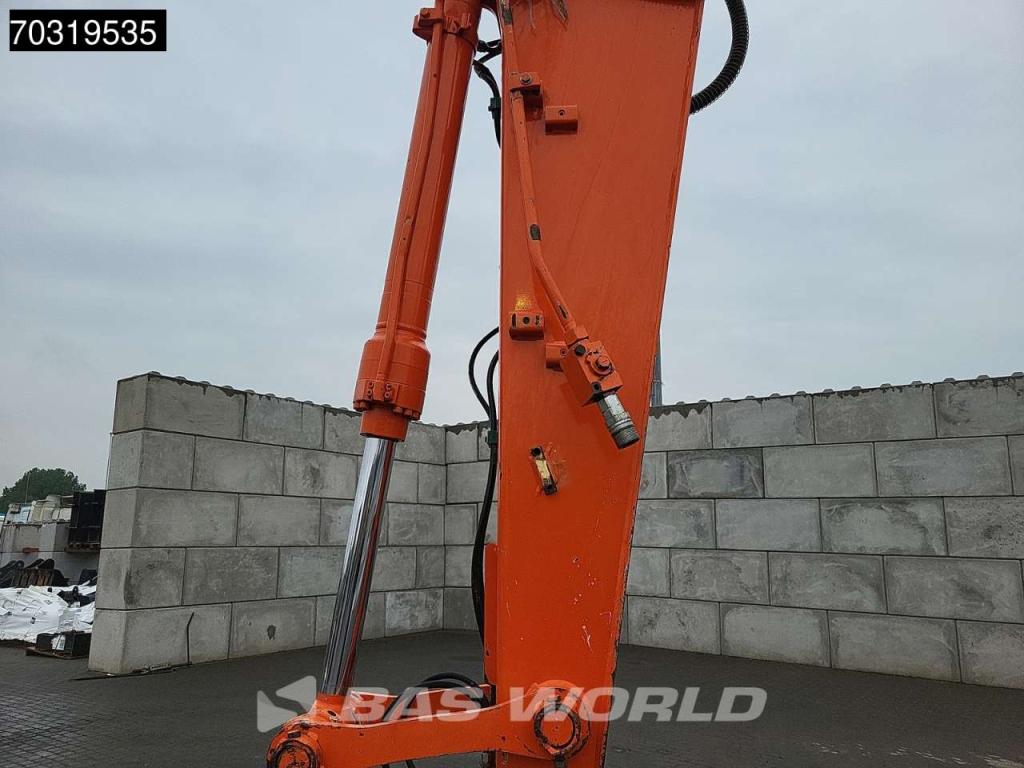 Hitachi ZX135 US-6 Inlc. New Chains + Sprockets Photo 11