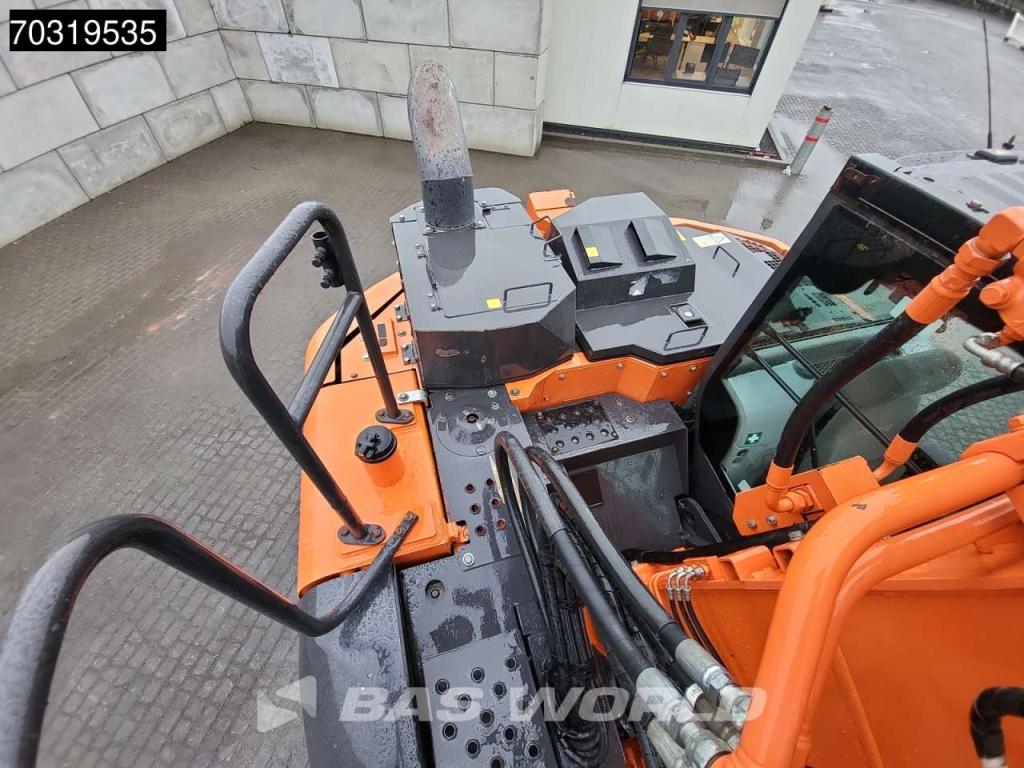 Hitachi ZX135 US-6 Inlc. New Chains + Sprockets Photo 23