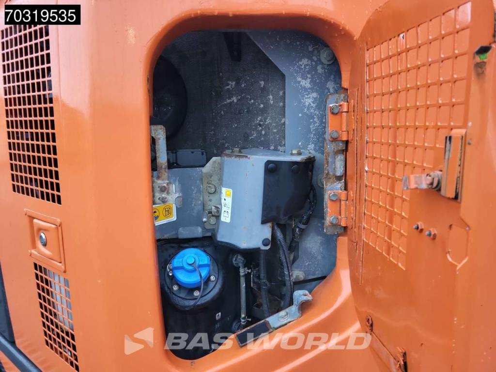 Hitachi ZX135 US-6 Inlc. New Chains + Sprockets Photo 27