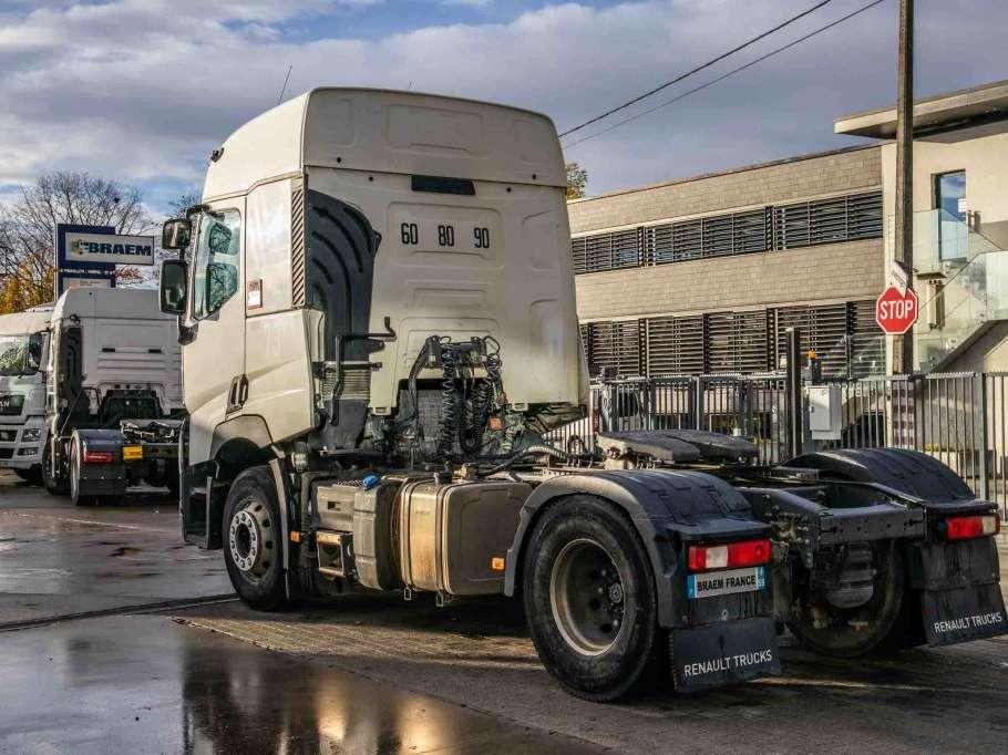 Renault C480+E6+HYDR Photo 5