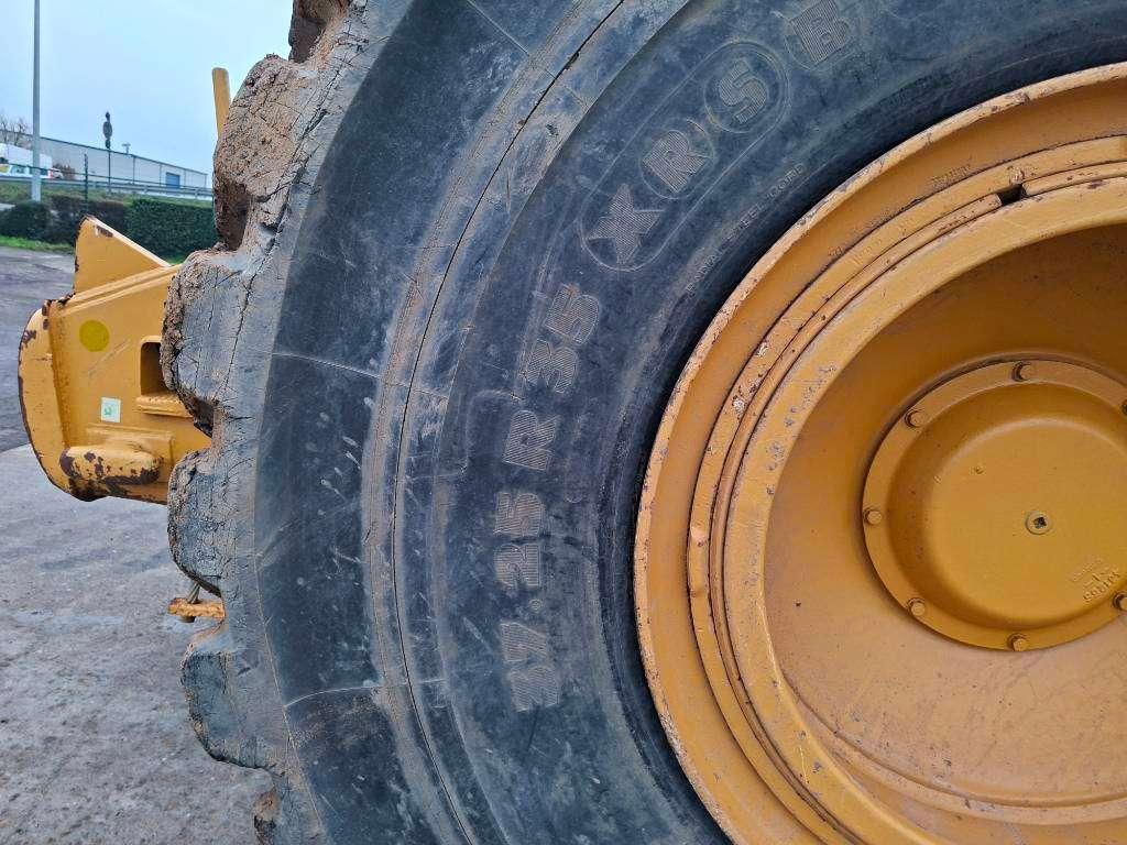 Caterpillar 631E (3 Units Available) Photo 22