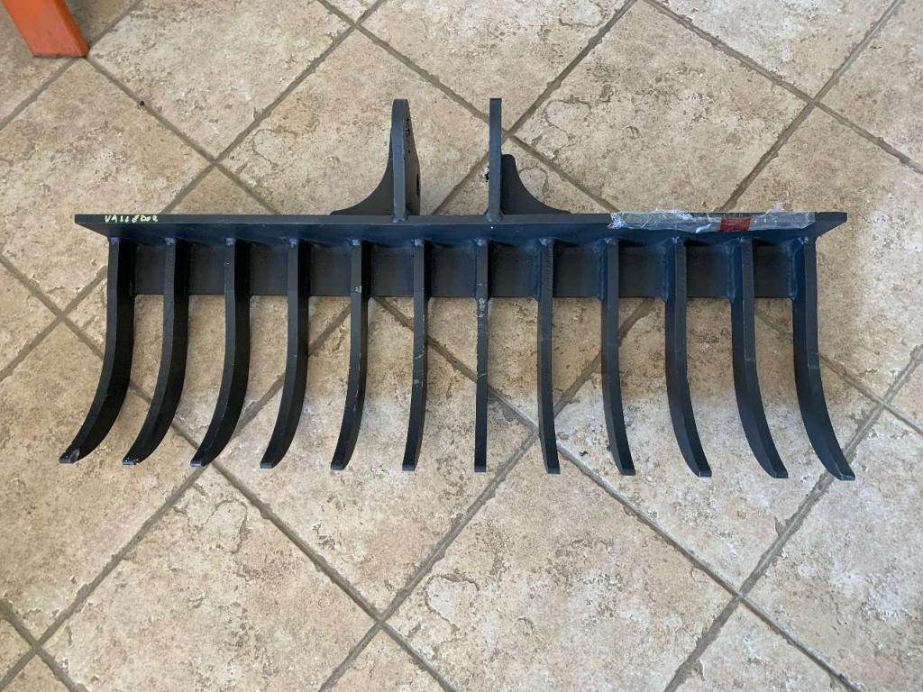 Rake bucket Photo 1