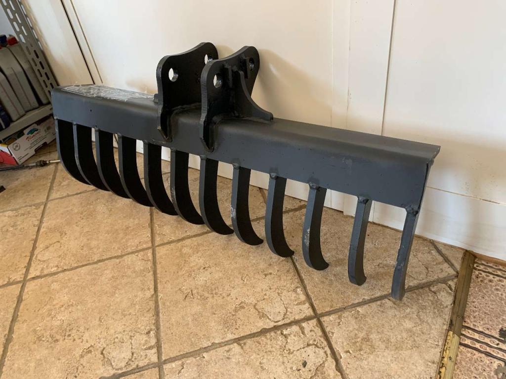 Rake bucket Photo 2