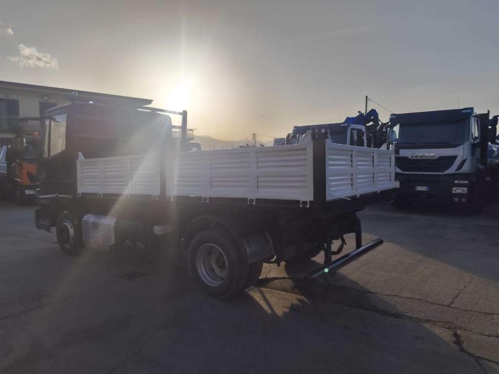 Iveco EUROCARGO 75E16 Photo 3