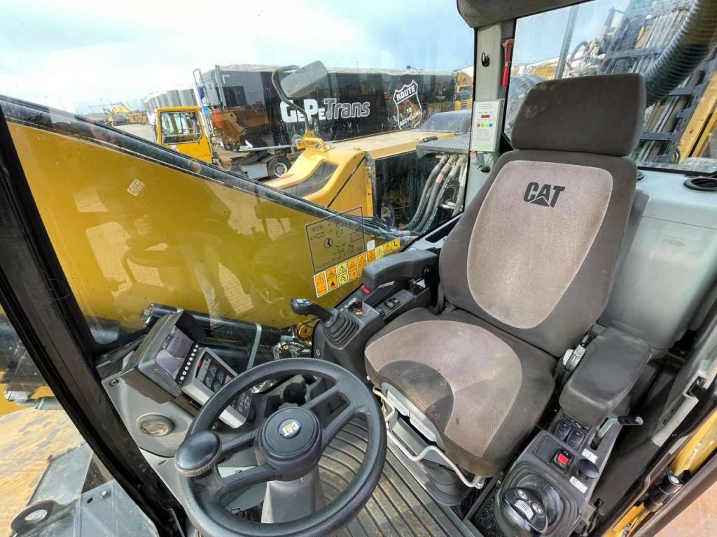 Caterpillar MH3024 Photo 19