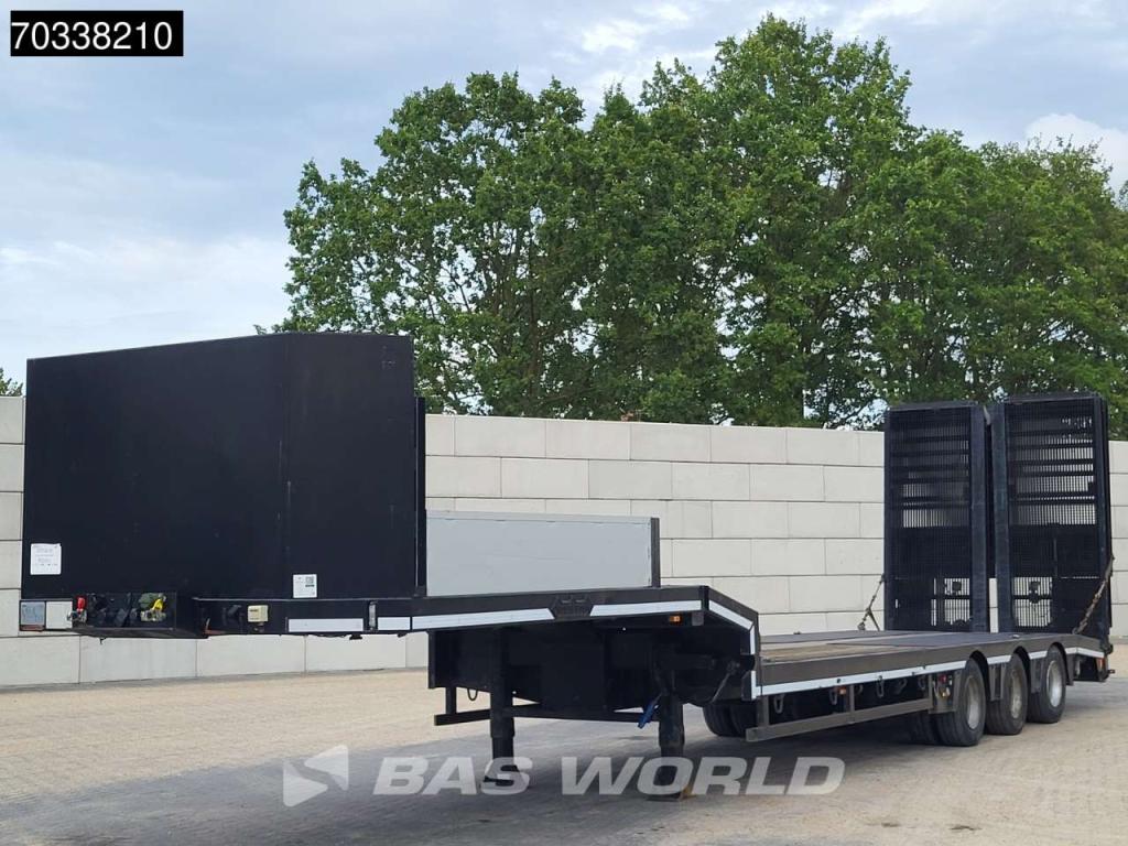 Nooteboom OSDS-41-03 APK 06-27 Steering Axle SAF Ramps Photo 3