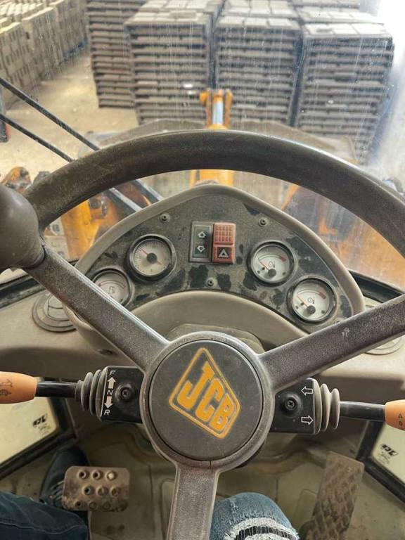 JCB 409 Photo 7