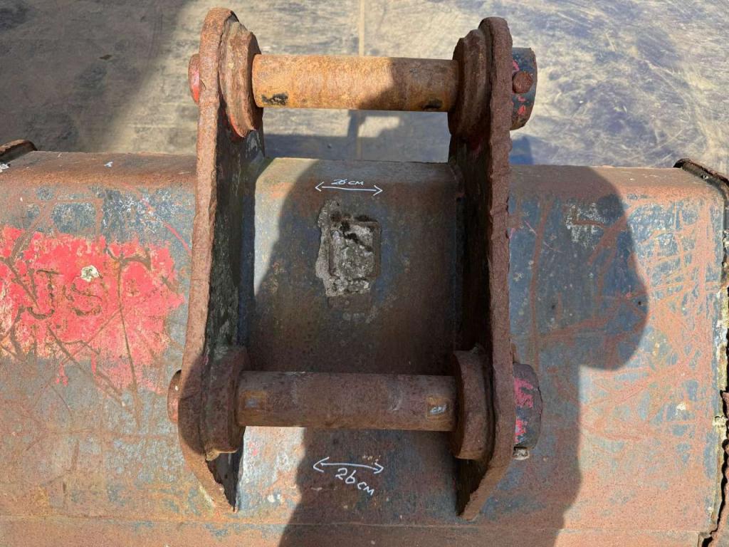 Doosan Attachments Photo 9
