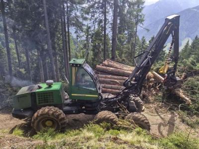 John Deere 1470D sold by Balavto