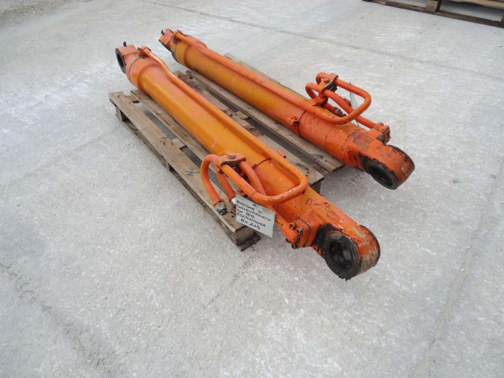 Lifting piston for Fiat Hitachi EX215 Photo 3