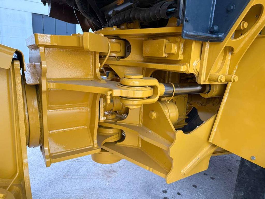Bell B30E Photo 13