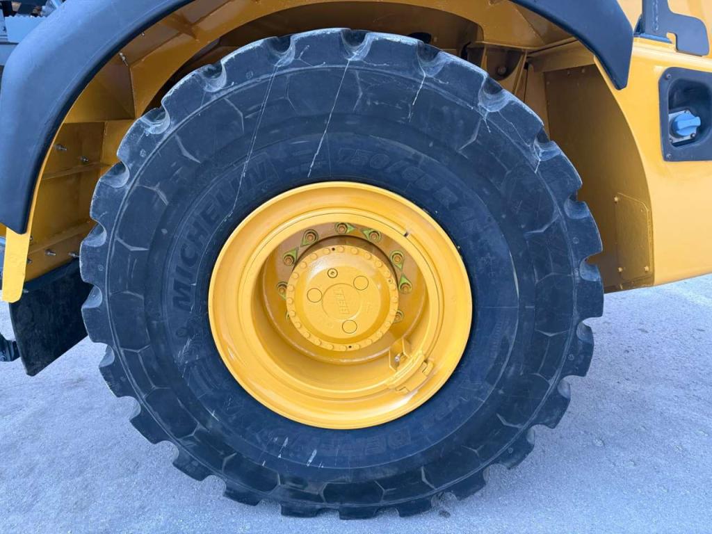 Bell B30E Photo 16