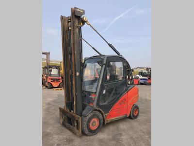 Linde H35D-01 sold by Uni.Trucks Srl