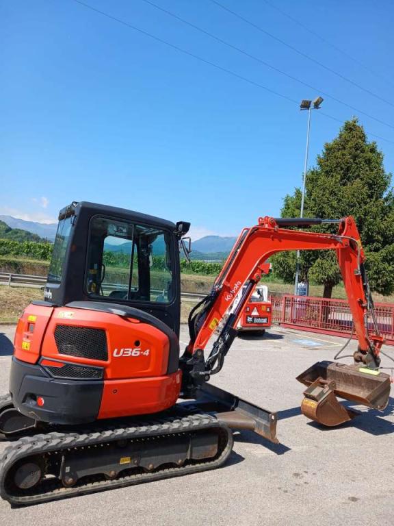 Kubota U36-4 Photo 2