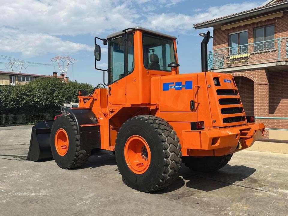 Fiat Hitachi W130A Photo 3