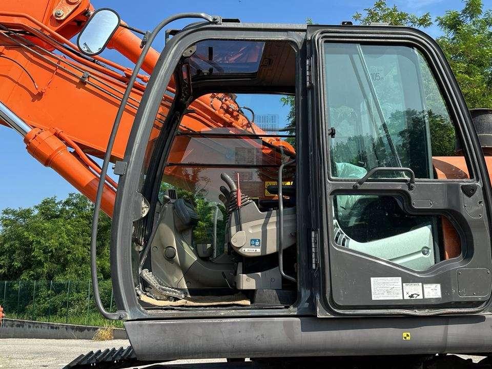 Hitachi ZX350LCNT-3 Photo 8