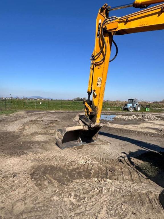 JCB JZ140LC Photo 11