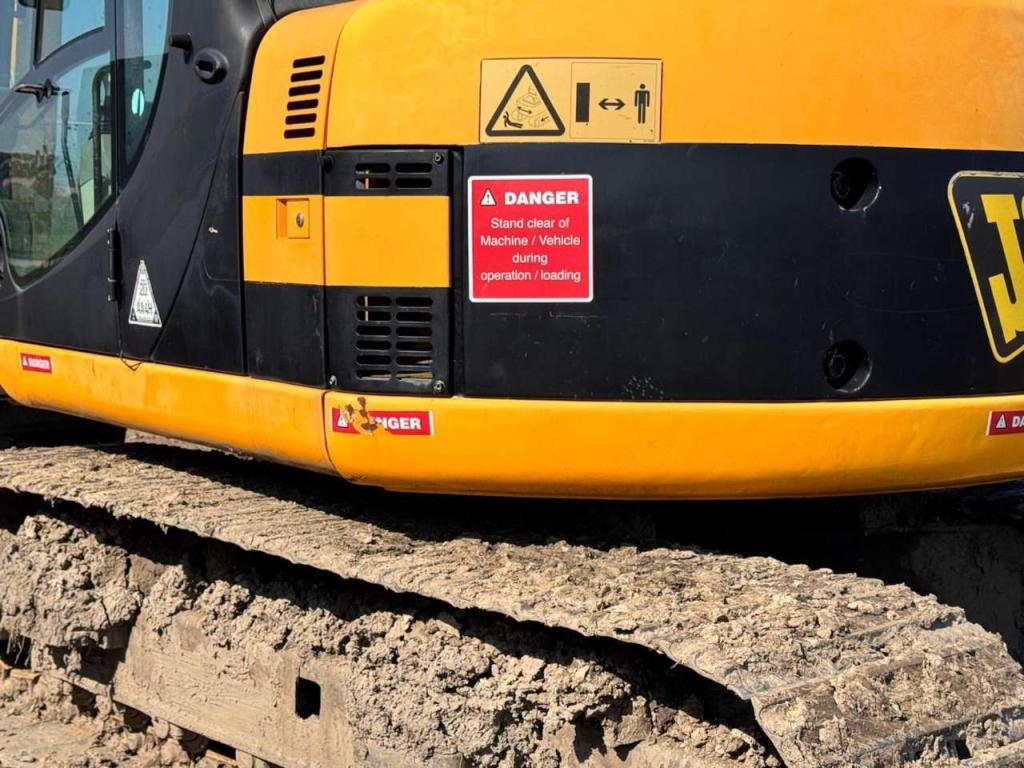 JCB JZ140LC Photo 6