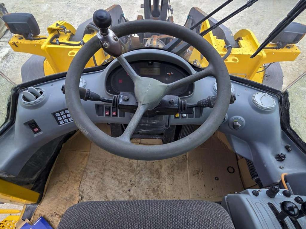 Volvo L110E Photo 16