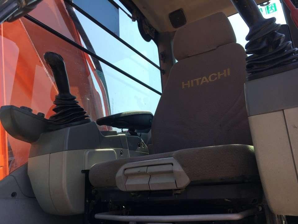 Hitachi ZX250LCN-5B Photo 19