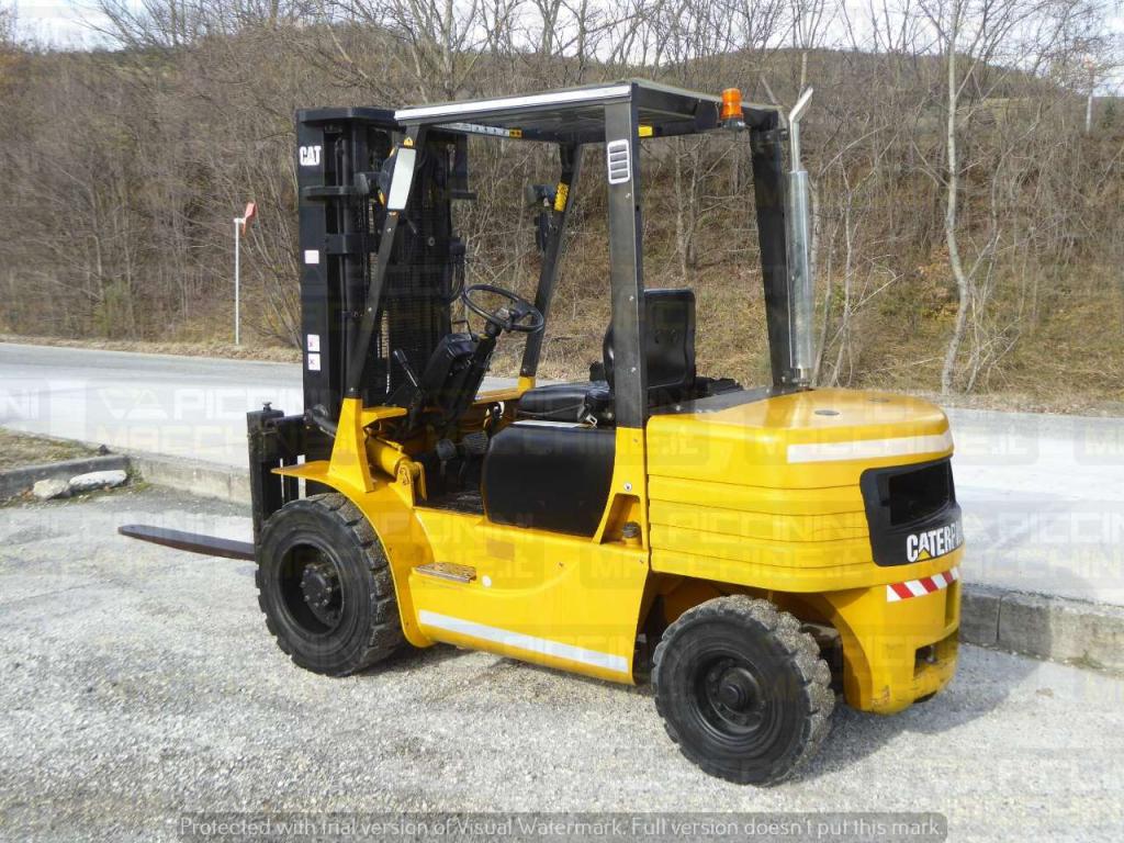 Caterpillar DP30 Photo 3