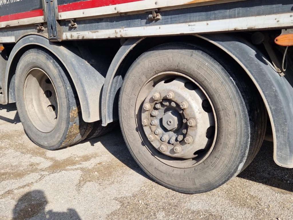 Iveco 630 Photo 14
