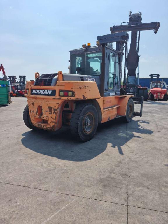 Doosan D160S-5 Photo 4