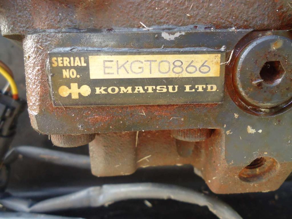 Cooling fan motor for Hitachi ZW310 Photo 3