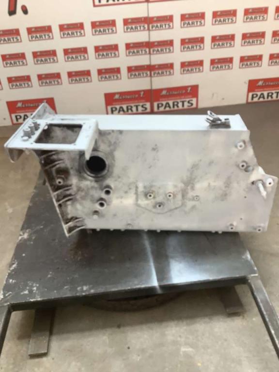 Oil tank for Bell 30E Photo 4