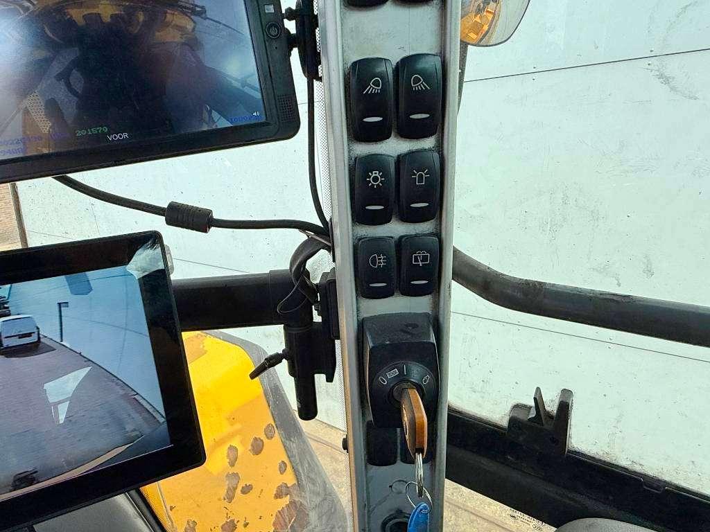 Volvo L220H - CDC Steering / Excellent Tyres Photo 11