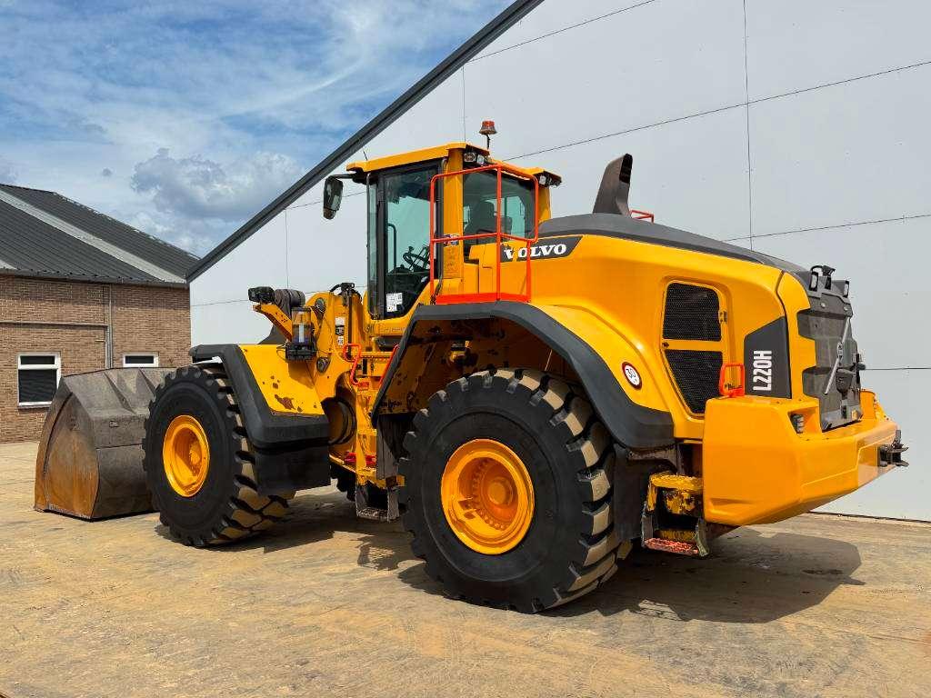 Volvo L220H - CDC Steering / Excellent Tyres Photo 3