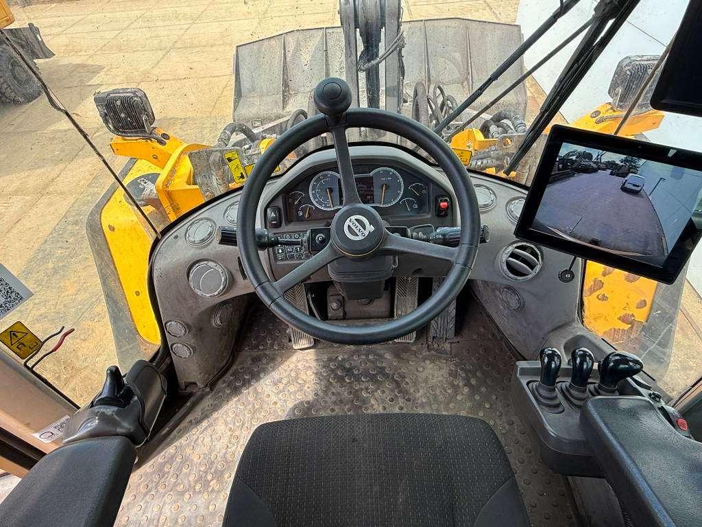 Volvo L220H - CDC Steering / Excellent Tyres Photo 8