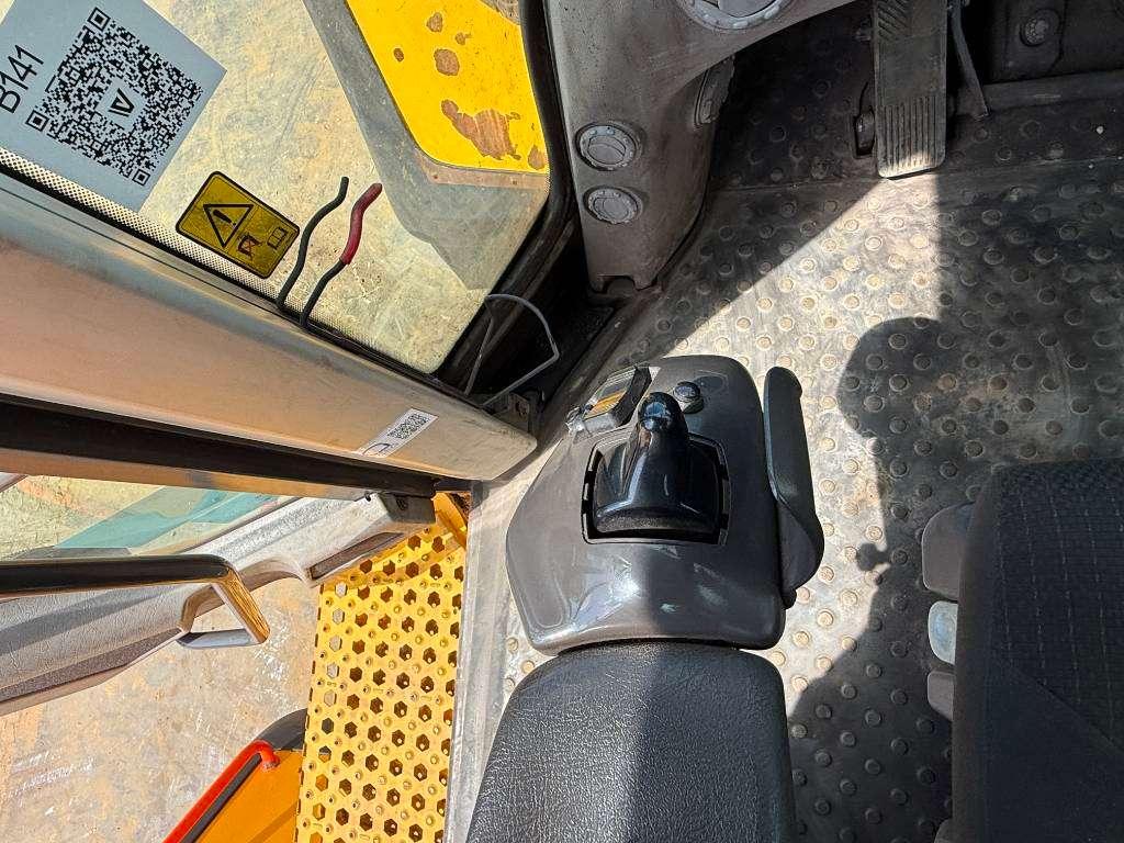 Volvo L220H - CDC Steering / Excellent Tyres Photo 9