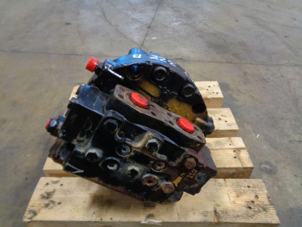 Track motor for Caterpillar 322 B Photo 1