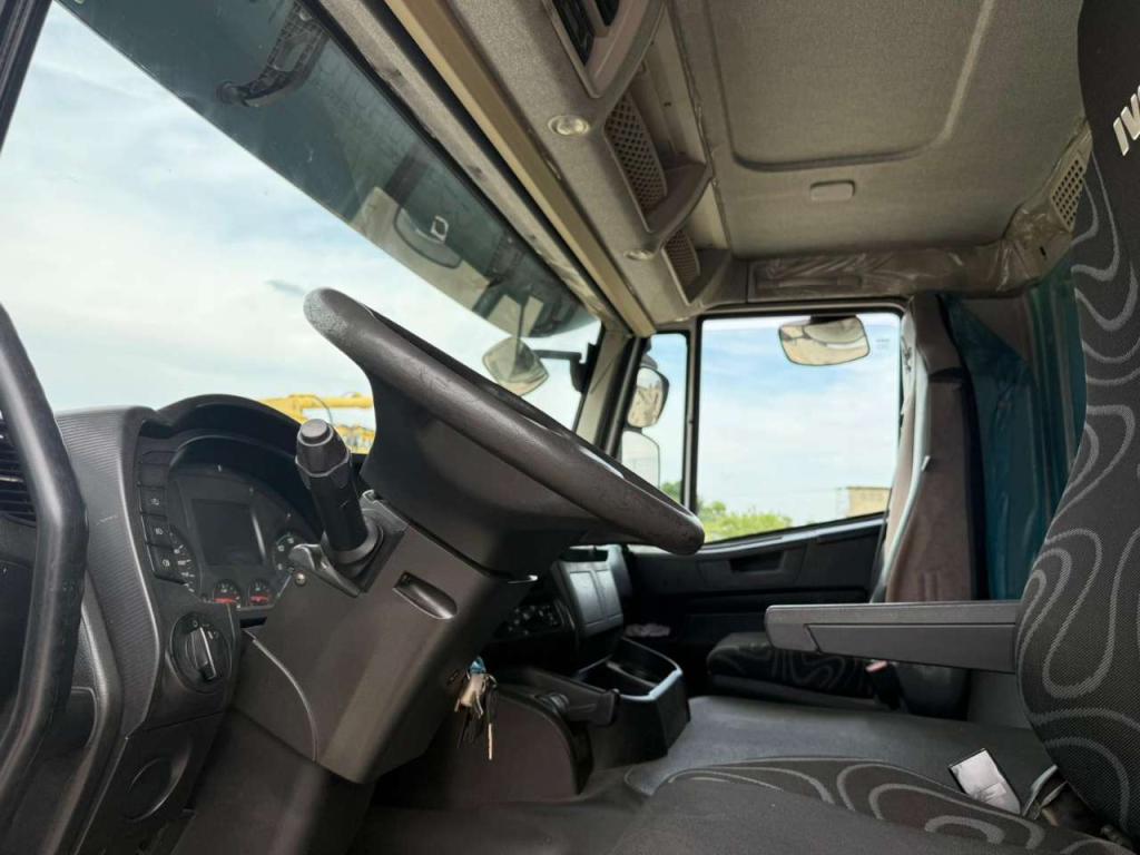Iveco STRALIS 420 Photo 2
