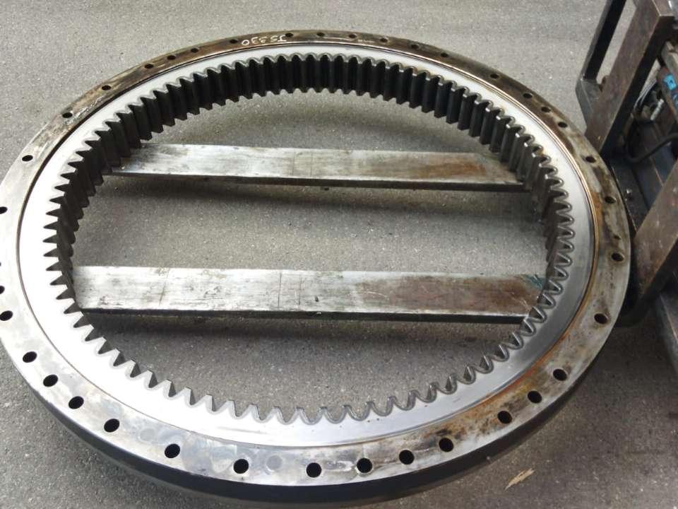 Slewing ring for JCB Js 330 Photo 1