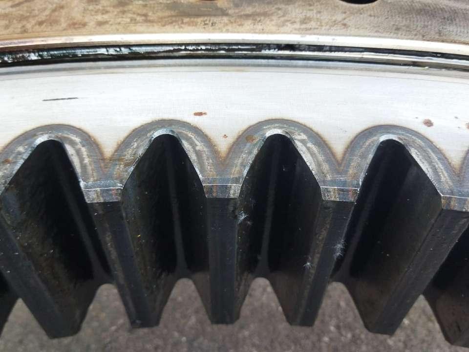 Slewing ring for JCB Js 330 Photo 3